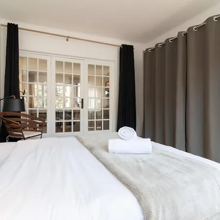 Vieux Bright Fully-equipped Apartment! Apartment