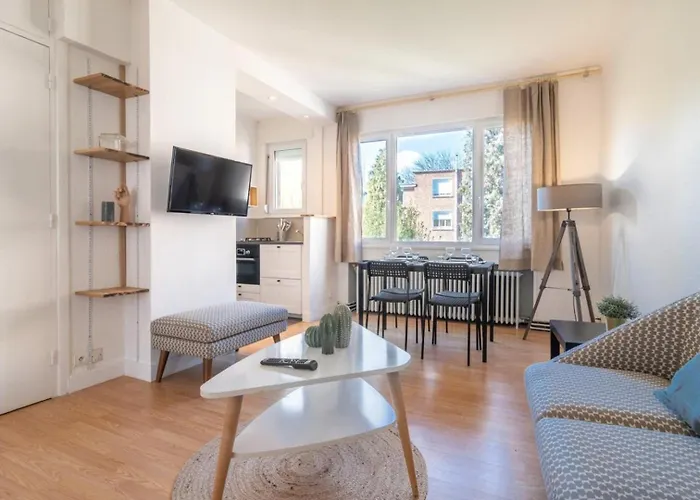 Vieux Bright Fully-equipped Apartment! Лилль