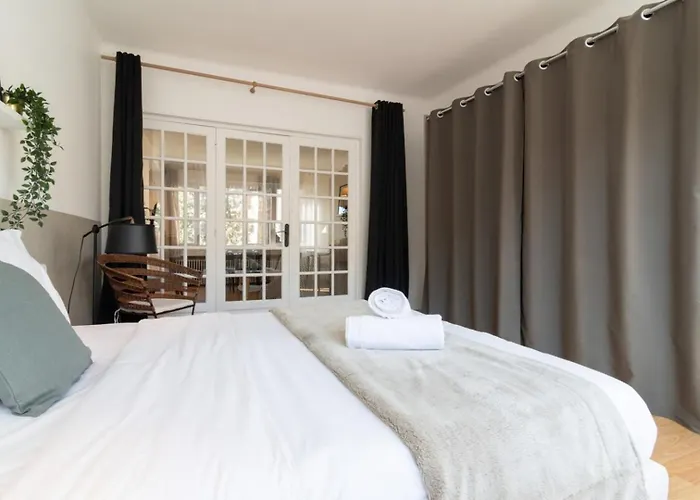 Vieux Bright Fully-equipped Apartment! Апартаменты